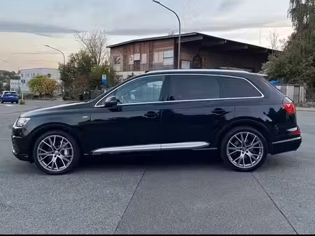 Audi Q7 V6 3.0 quattro
