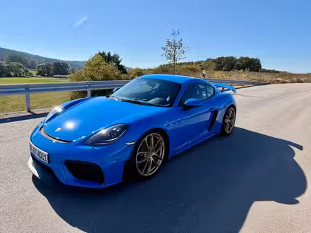Porsche 718 GT4