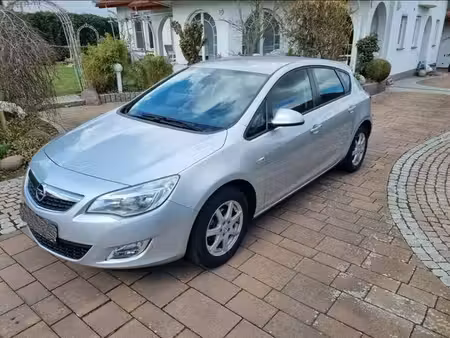 Opel Astra 1.4 Selection