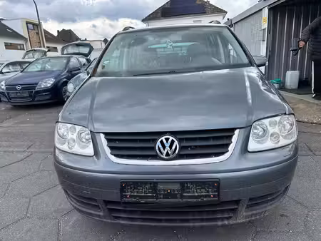 Volkswagen Touran Base