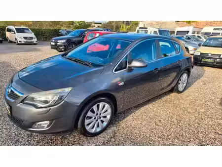 Opel Astra 1.4 140