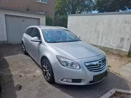 Opel Insignia 2.0 T 220 Cosmo