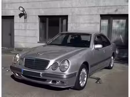 Mercedes-Benz Classe E E 220 2.1 CDI Elegance