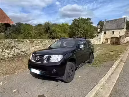 Nissan Navara Double Cab 2.5 dCi 144 Visia 4x4