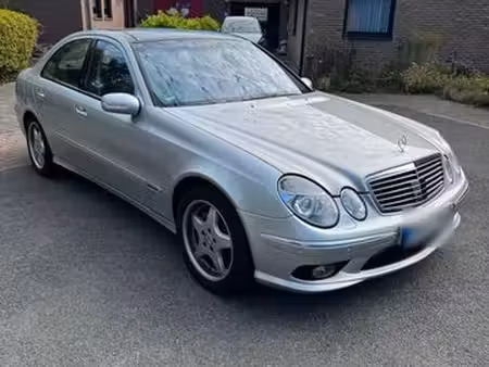 Mercedes-Benz Classe E E 500 V8 6.2 4Matic