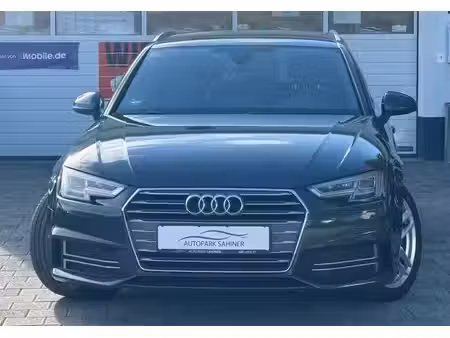 Audi A4 2.0 TDI 150 S line