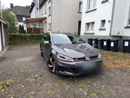 Volkswagen Golf GTI 2.0 TFSI 230