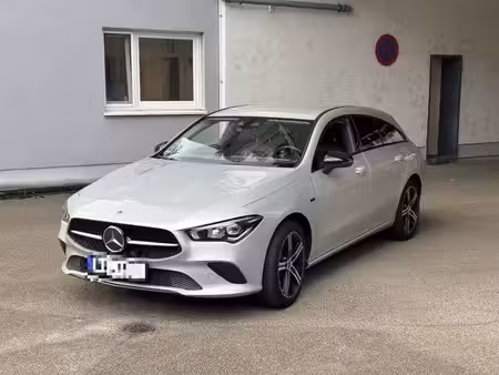Mercedes-Benz CLA 250 1.3 160