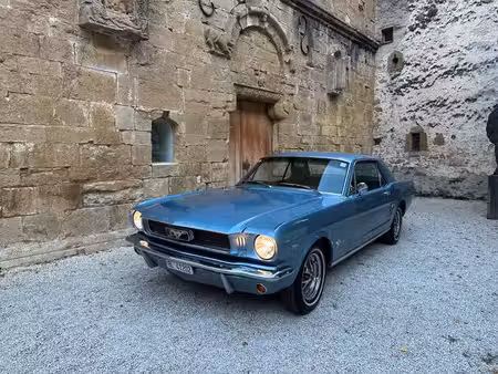 Ford Mustang V8 4.7