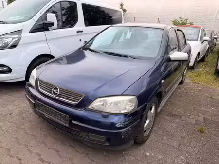 Opel Astra 1.6 75