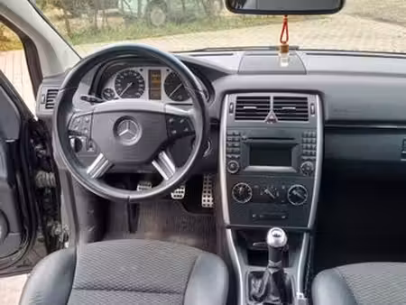 Mercedes-Benz Classe B B 180