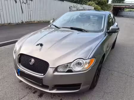 Jaguar XF V6 3.0 238 Luxe Premium