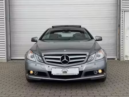 Mercedes-Benz Classe E E 200