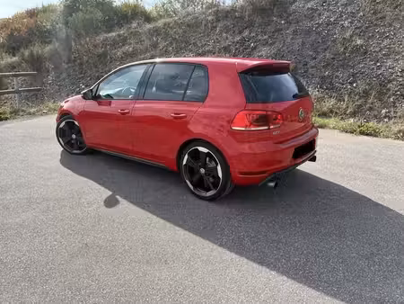 Volkswagen Golf GTI 2.0