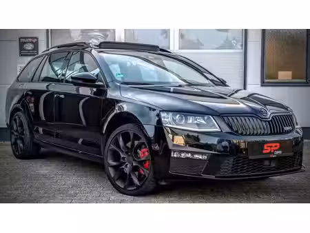 Škoda Octavia RS 2.0 TSI 220