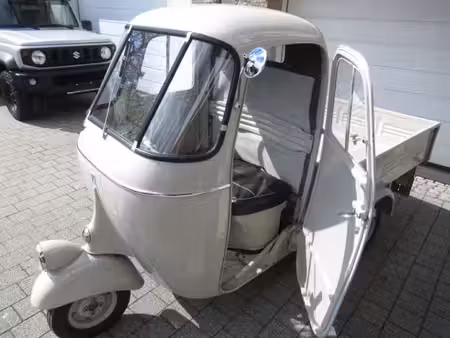 Piaggio APE