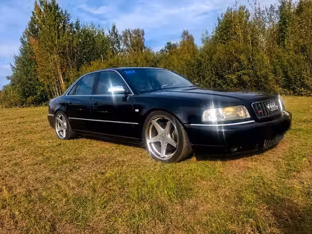 Audi A8 S8 V8 4.2 360 quattro