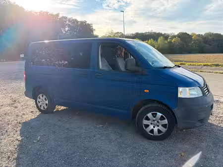 Volkswagen Transporter T5 1.9 TDI 102