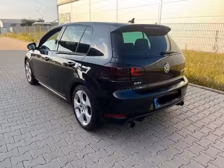 Volkswagen Golf GTI 2.0