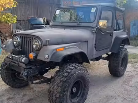 Jeep CJ7 