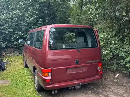 Volkswagen Transporter T4 2.5 TDI 102