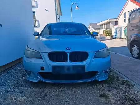 BMW Série 5 520i 2.2 170