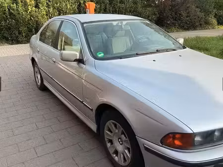 BMW Série 5 523i 2.5 170