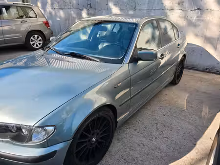 BMW Série 3 320i 2.2 170