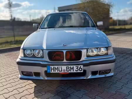 BMW Série 3 328i 2.8 193 Worldline