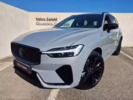 Volvo XC60 T6 2.0 253 Black Edition 4x4