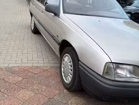 Opel Omega 2.0 GL