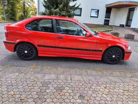BMW Série 3 361i 1.9 105