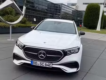 Mercedes-Benz Classe E E 300 E AMG Line