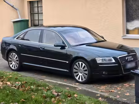 Audi A8 V8 3.7 280 quattro