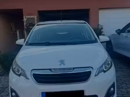 Peugeot 108 1.2 82
