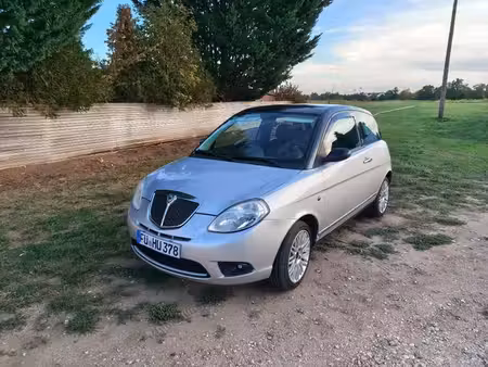 Lancia Ypsilon 1.4 95 Oro