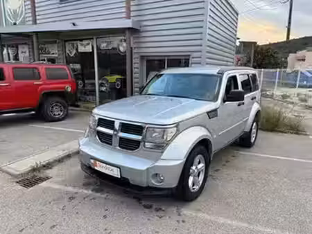 Dodge Nitro V6 4.0 260 4x4