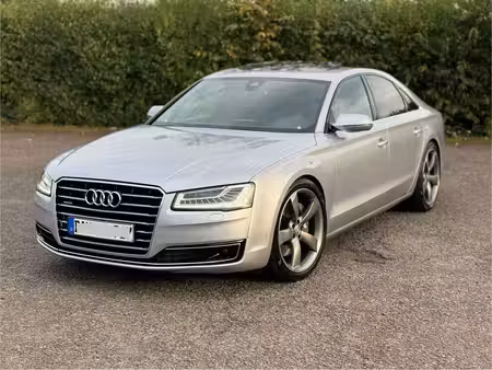 Audi A8 V8 4.2 TDI 385 quattro