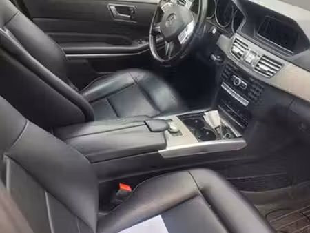 Mercedes-Benz Classe E E 200 2.1 136