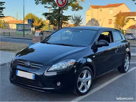 Kia Ceed 2.0 CRDi 140 Sport