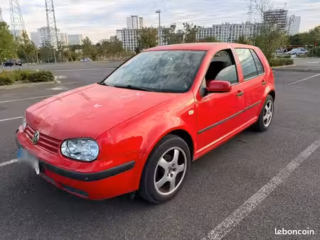 Volkswagen Golf 1.6 100