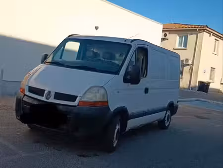 Renault Master 2.5 dCi 100