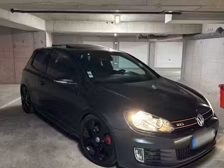 Volkswagen Golf GTI 2.0 TSI 210