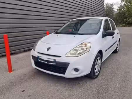 Renault Clio 1.2 75