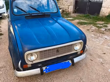 Renault R4 4L