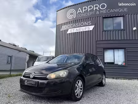 Volkswagen Golf 1.6 TDI 105