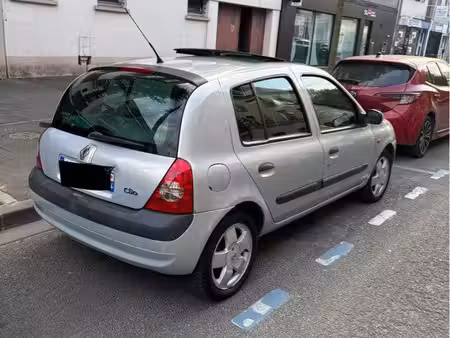Renault Clio 1.4 98