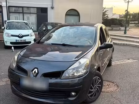Renault Clio 1.6 110