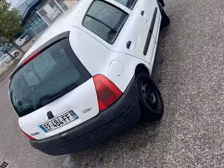 Renault Clio 1.2 58