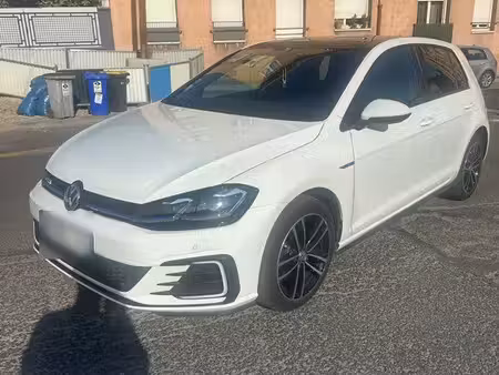 Volkswagen Golf GTE 1.4 TDI 150